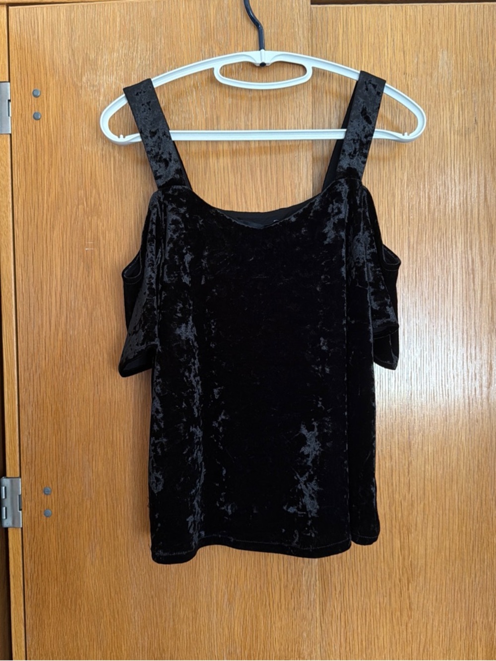 Sanctuary Drea Off the Shoulder Crushed Velvet Top